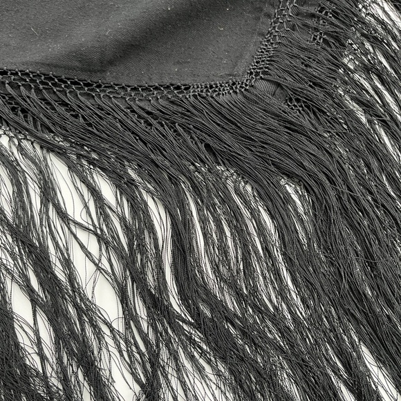 Beautiful black cotton shawl with brown, rust, beige arabesque pattern - Picture 3 of 5